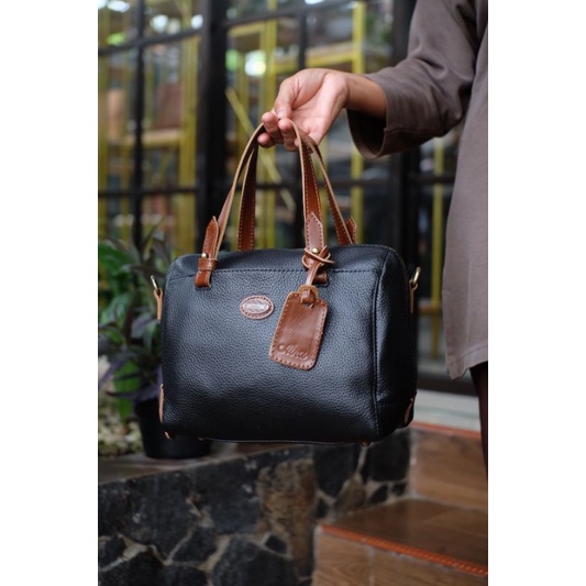 Aira Tas Selempang Wanita Kulit Sapi Asli Handbag Menur Bahan Jenis Krom Leather Terbaru Kain Motif Lurik Tradisional Tali Panjang Adjustable Kekinian Original