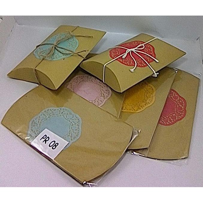 

Paket Combo Pillow Box Softboard,Ukuran 20 X 14 X 4 Cm,Cd :Pr 08