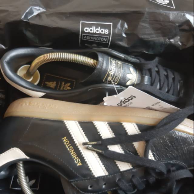Adidas ashington 1/1200 in the world
