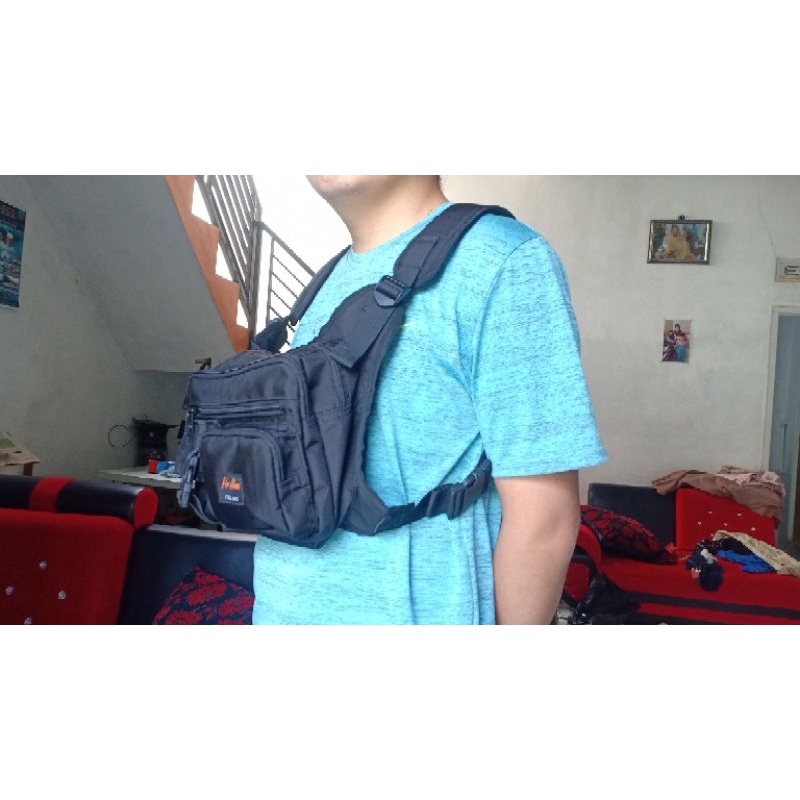 tas rompi dada pria keren terbaru