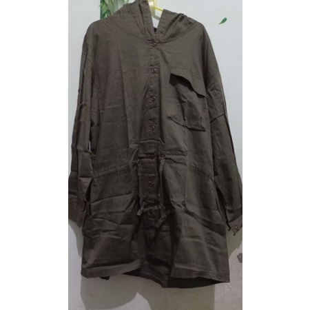 Kemeja Parka Wanita Hijau Olive
