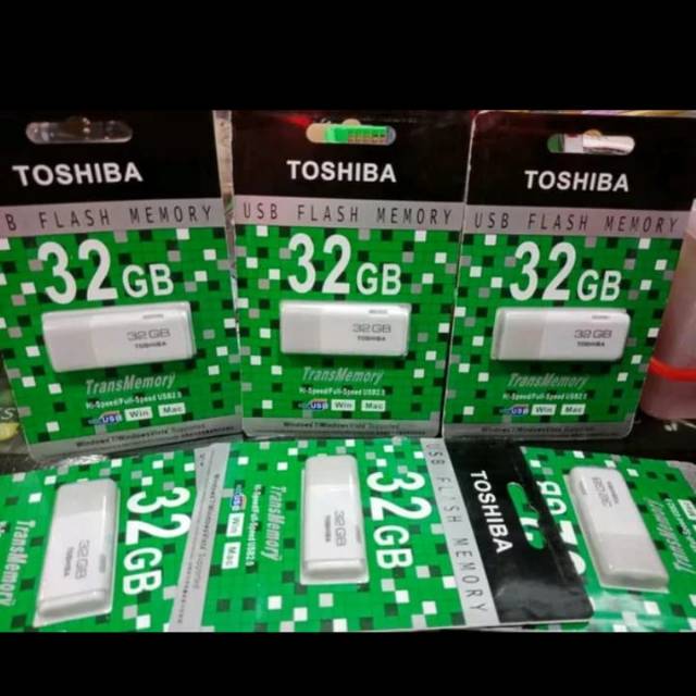 Flashdisk 32GB TOSHIBA