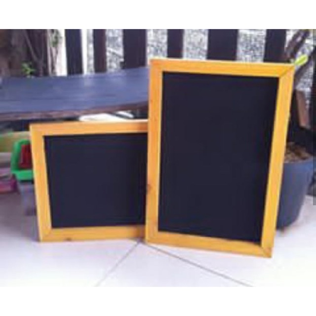

Papan Tulis Kapur Mini Dinding 60X40CM