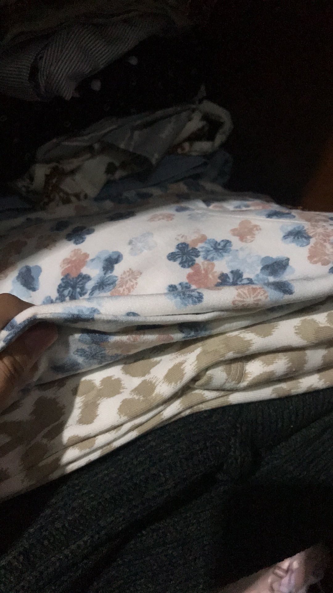 Kaos Motif Lengan Panjang Katun Waffle