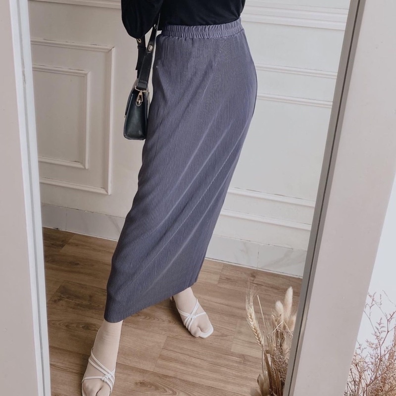 FEMYKA LIDI SKIRT PLISKET