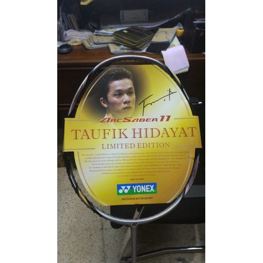 RARE Raket YONEX ARCSABER 11 LIMITED TAUFIK HIDAYAT EDITION
