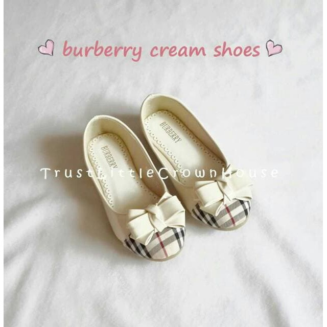 SEPATU ANAK BRANDED / SEPATU BURBERRY keren