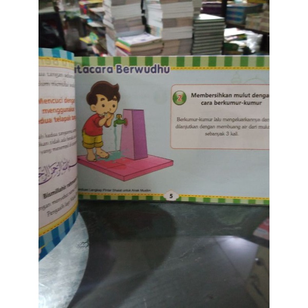 buku panduan lengkap pintar shalat untuk anak muslim (23×14cm)