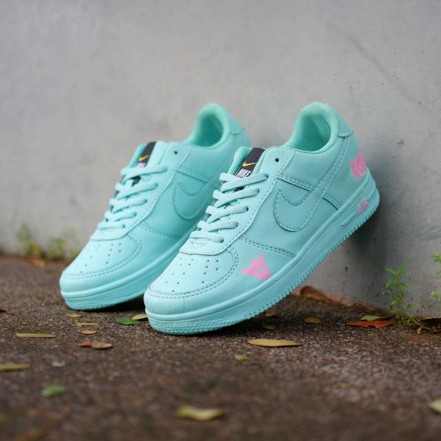 PROMO NIKE AIRFORCE1 X KAWS SEPATU WANITA