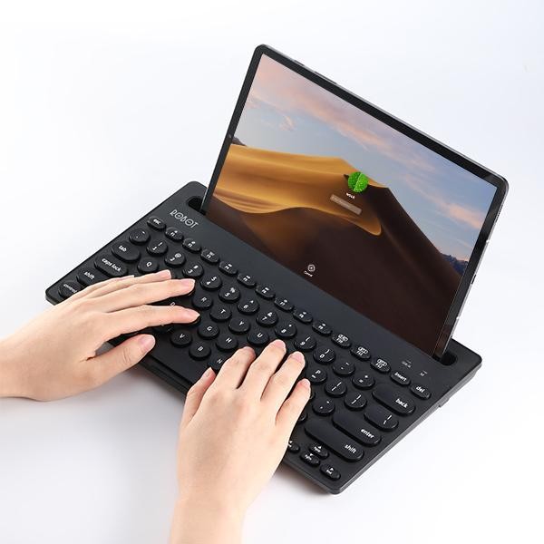 Robot KB10 Multi-Device Bluetooth &amp; Wireless Keyboard 3 Device Connect