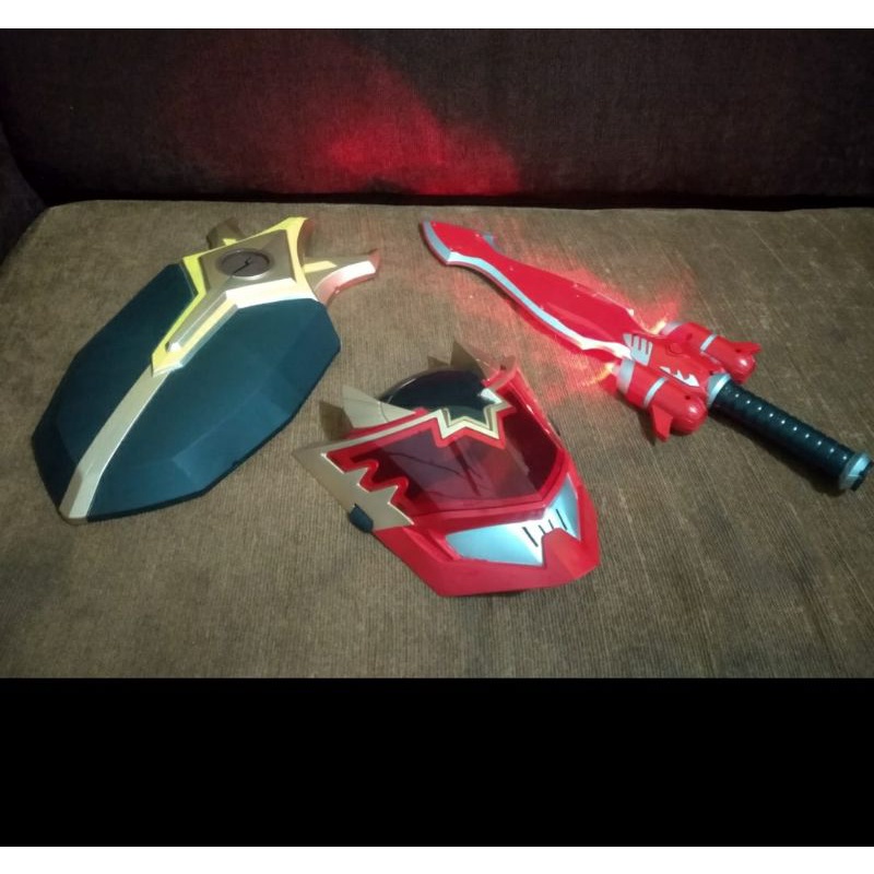 Mainan pedang topeng tameng Bima x senjata superhero