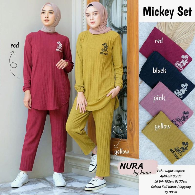 mickey set / setelan rajut import ori nura by hana