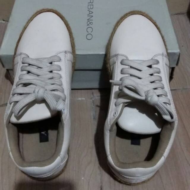 (SOLD)PRELOVED SEPATU ADORABLE PROJECTS SIZE 37