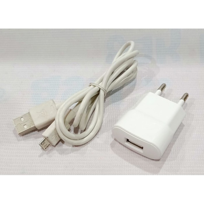 Travel Charger Free/Plus Data Cable USB Micro/Android model Blackberry