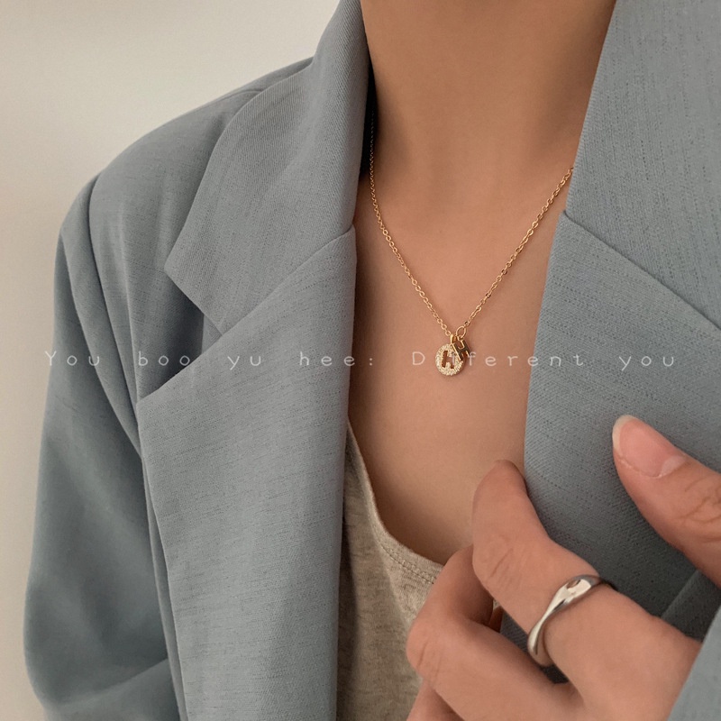 Gentle H Letter Necklace Korean Version of The Clavicle Chain  Female Light Luxury Niche Niche Design Necklace Ins Simple