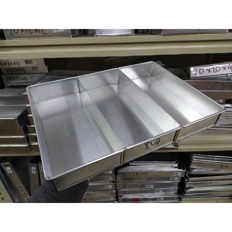 Loyang Sekat 3 Lapis Surabaya / Brownies 22x30x4cm