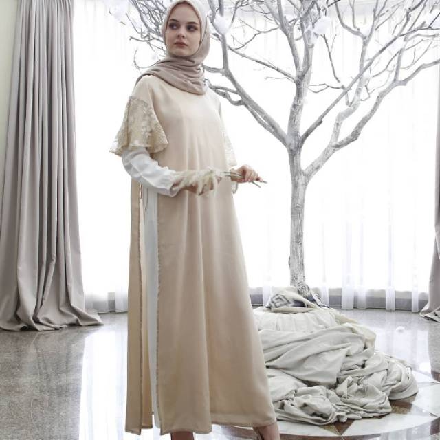 preloved Aisyah dress by d_amora_nursingwear