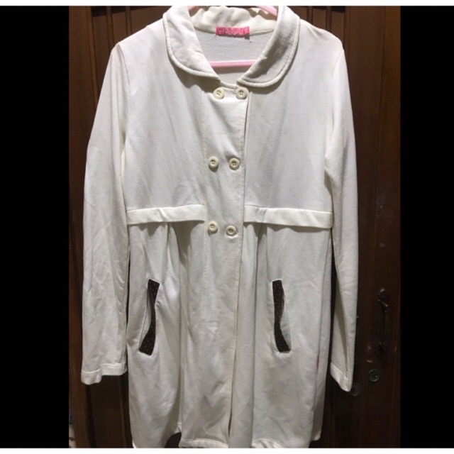 Chic girl outer warna broken white