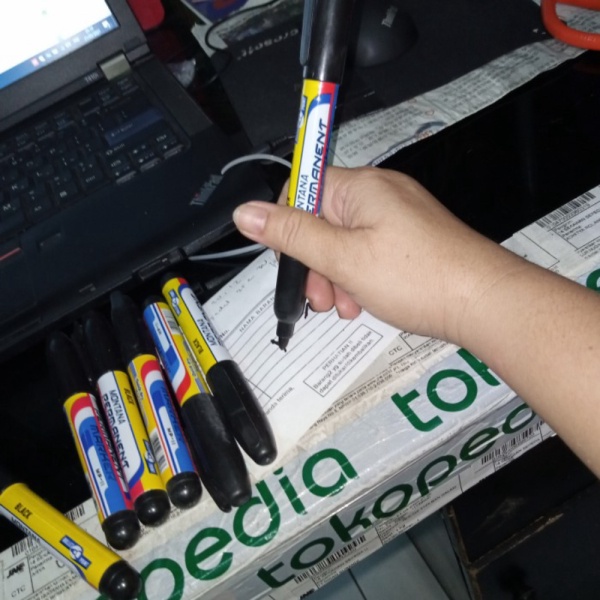 

Permanen Marker spidol besar permanen Diskon