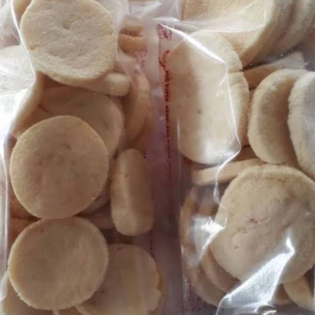 

Kemplang khas palembang