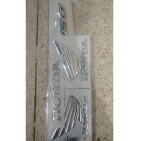 EMBLEM MOTOR HONDA VARIO 150 CHROME ORIGINAL 1SET EMBLEM VARIO 150 HONDA ORIGINAL CHROME 1SET