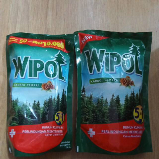 Wipol karbol cemara refil 780ml