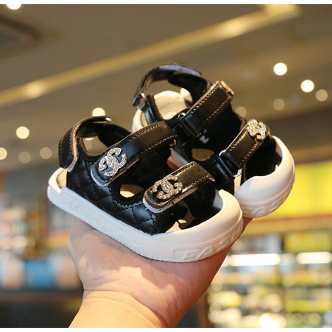 SANDAL ANAK UNISEX IMPORT CHANELS BLACKWHITE 2109 BAHAN LEMBUT NYAMAN DIPAKAI 16-25