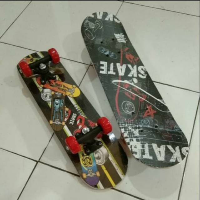 PAPAN SKATEBOARD IMPORT UKURAN M