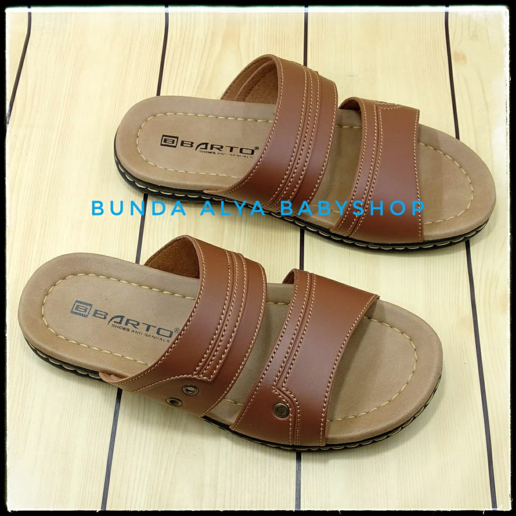 Sandal Slop Pria Kulit Casual Kekinian Sendal Slip On Slide - Sandal Sendal Pria Casual Ukuran 39 - 43 Sol Keren Anti Licin - Sendal Laki Laki Casual COKLAT BARTO