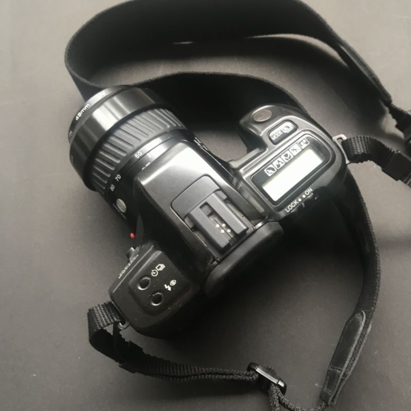 Minolta Dynax 303si
