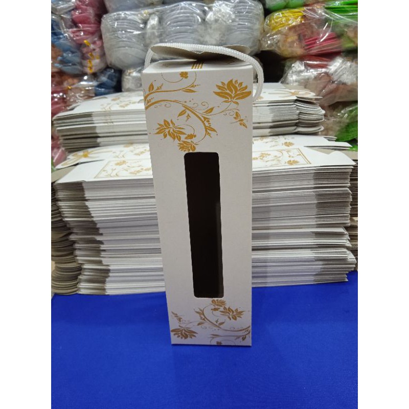 SOUVENIR PAPER BOX/BOX BOTOL TUMBLER custom sablon free tali tentengan