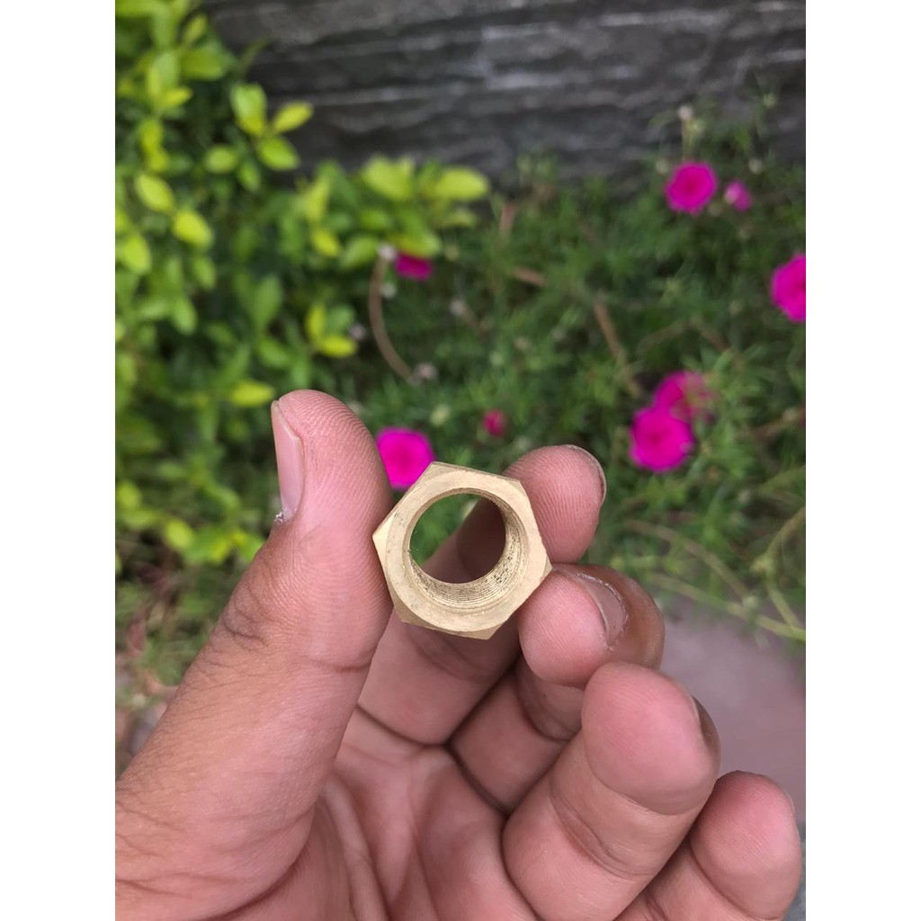 sambungan drat kran kuningan