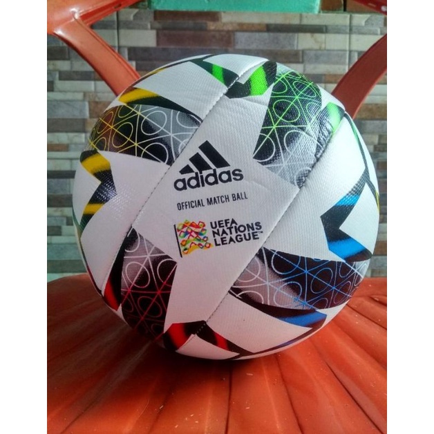 BOLA SEPAK SIZE 5 ADIDAS KUALITAS IMPORT TERBAIK (BONUS POMPA,PENTIL&amp;JARING)