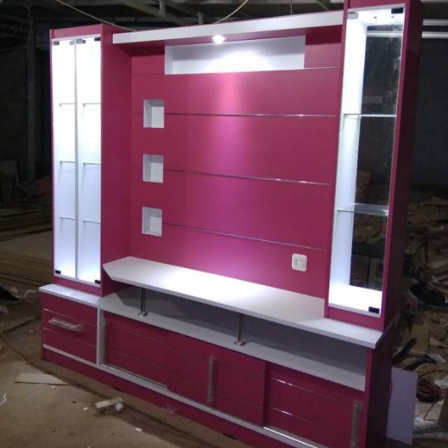 Partisi/lemari tv pajangan