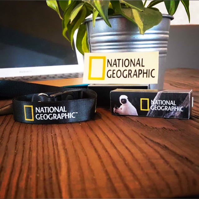 

TALI GANTUNGAN id card gantungan kunci tanda pengenal lanyard National Geographic + FREE STICKER