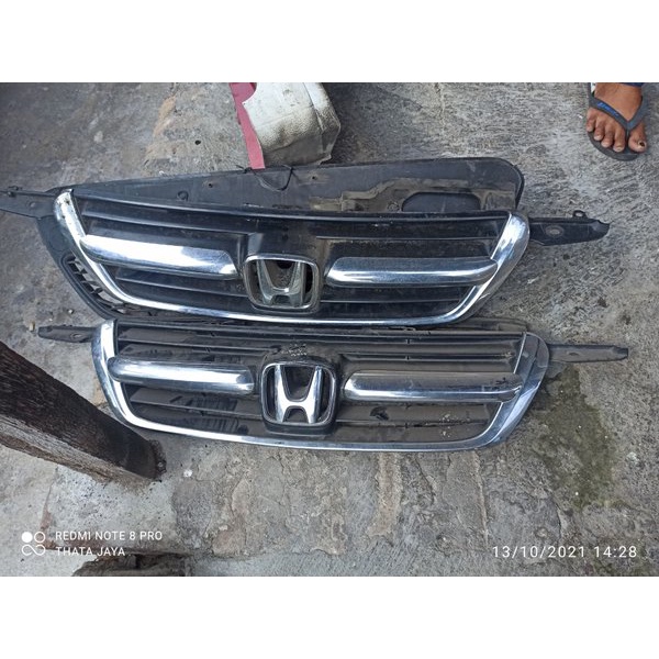 Grill grille radiator crv 2002 2003 2004