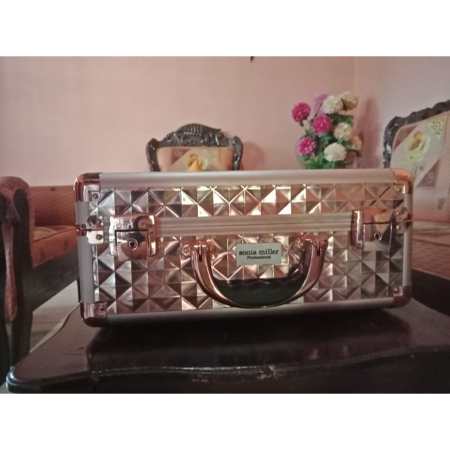 preloved beauty case sonia miller