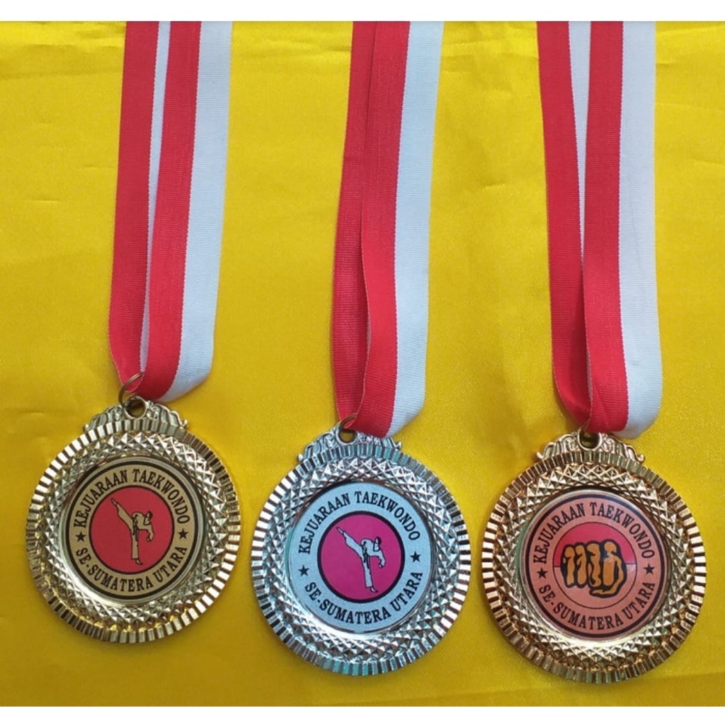 Medali Wisuda/Medali Emas/Perak/Perunggu/Medali