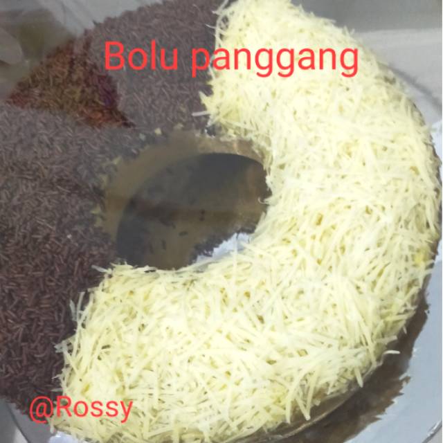 

Bolu panggang toping coklat dan keju