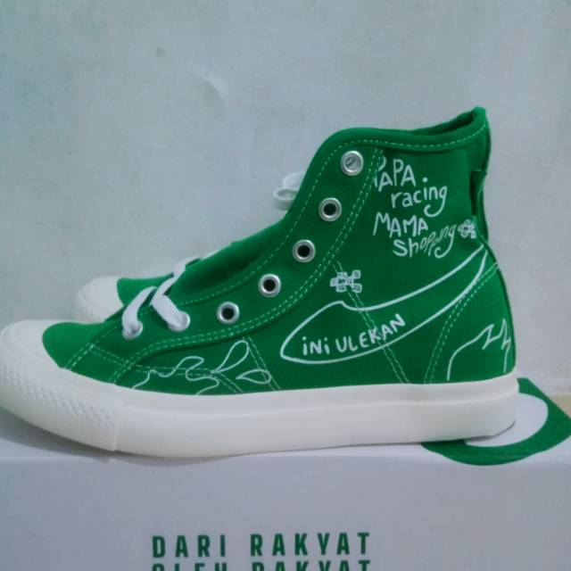 Sepatu campess bukan compass x pmp