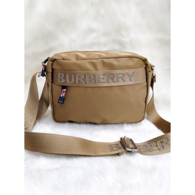 Burberry selempang,  Burberry Slingbag