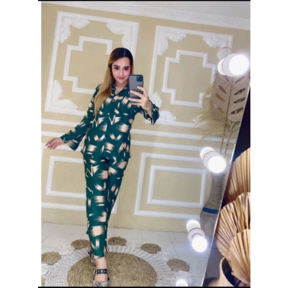SETELAN WANITA CPLP MOTIF/WAKA-WAKA MOTIF