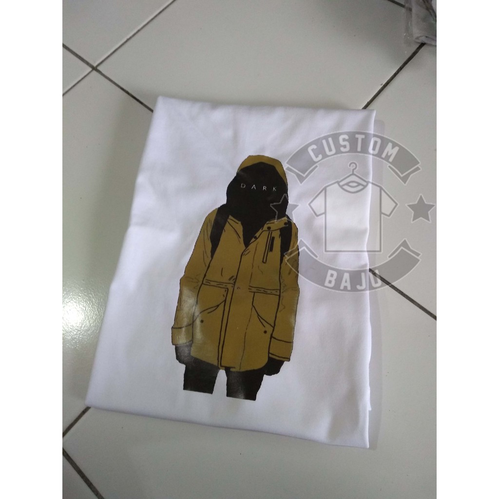 Kaos Netflix Dark Jonas Kahnwald Yellow Raincoat