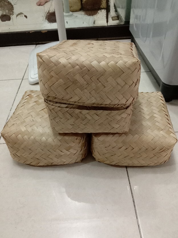 Besek Bambu 20*20*11 Besek Nasi Bambu