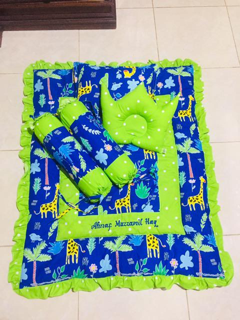 Kain Sprei Meteran Baby Retro Star