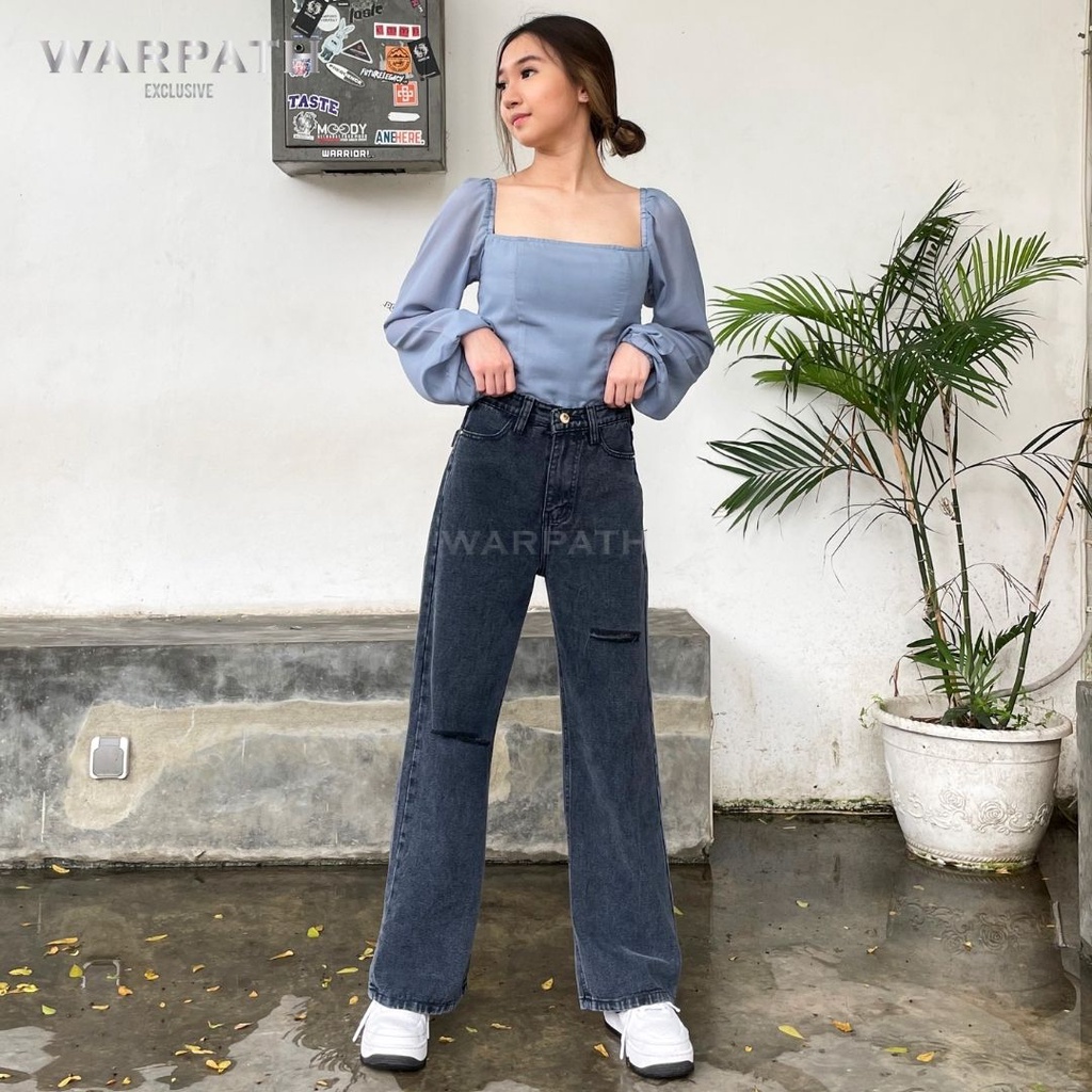 black wide leg jeans