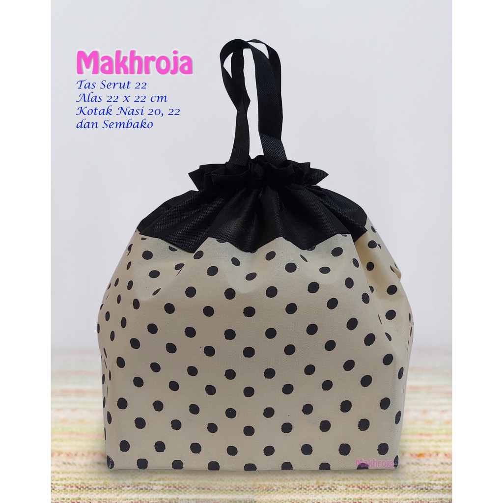 

Tas Hajatan Goodie Bag Serut 22 Polkadot Hitam Cream