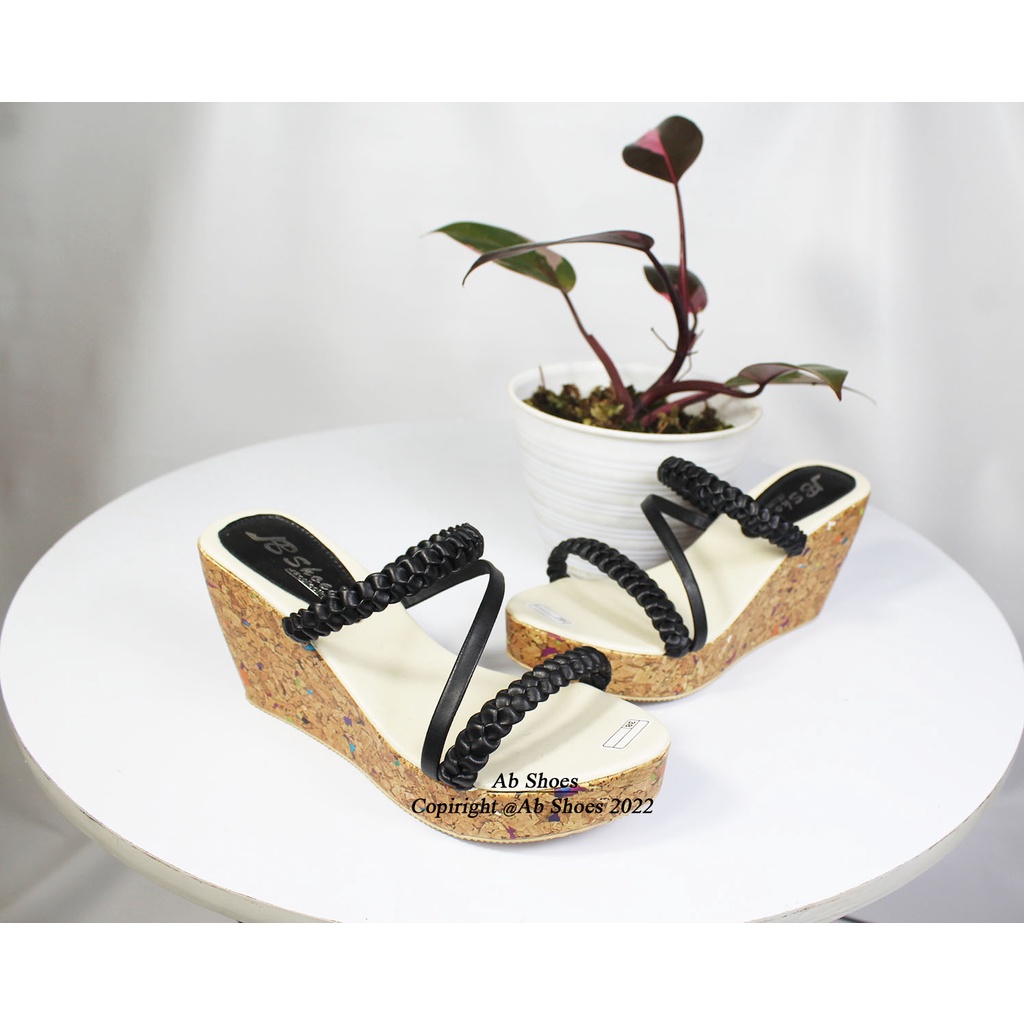 Wedges Wanita Tali Kepang Silang Terbaru