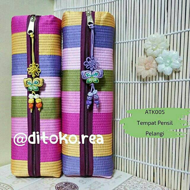 

Tempat Pensil Tali Kupu-Kupu