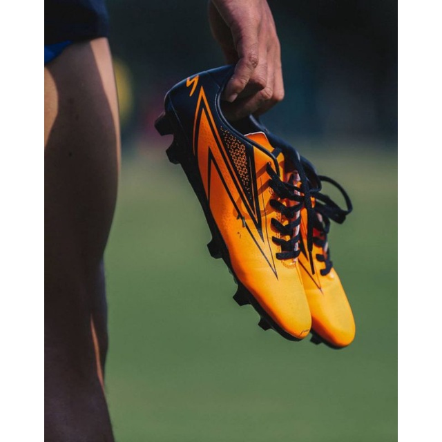 SEPATU SEPAK BOLA SPECS HYPERSPEED FG